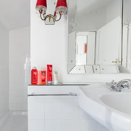 Modern Provencal Of 1300 Square Feet