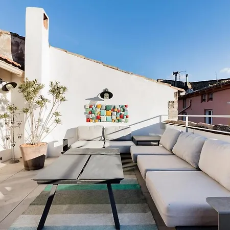 Modern Provencal Of 1300 Square Feet Apartment Saint-Remy-de-Provence